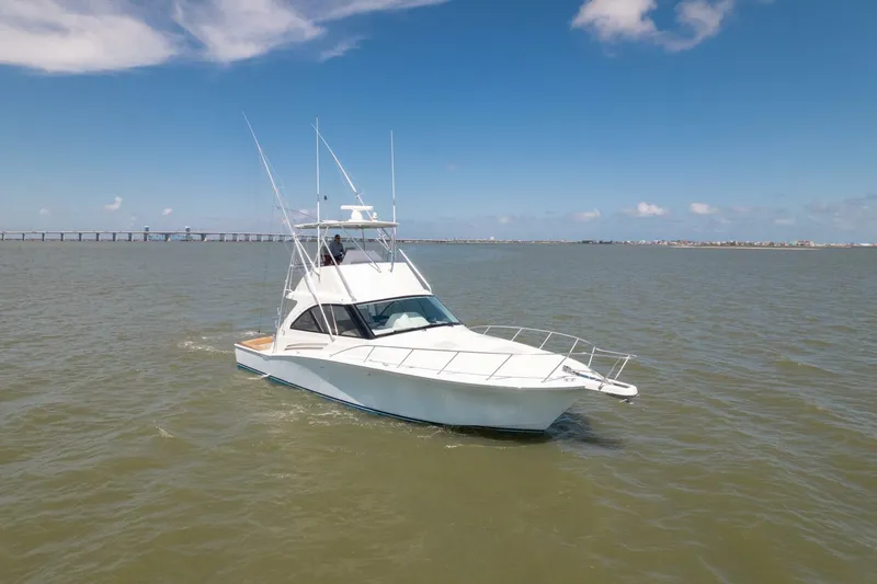 Slide: The Image of 2018 Hatteras GT45X Flybridge - 5532331