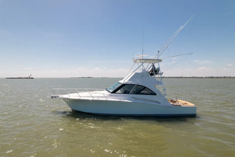 Slide: The Image of 2018 Hatteras GT45X Flybridge - 5532334