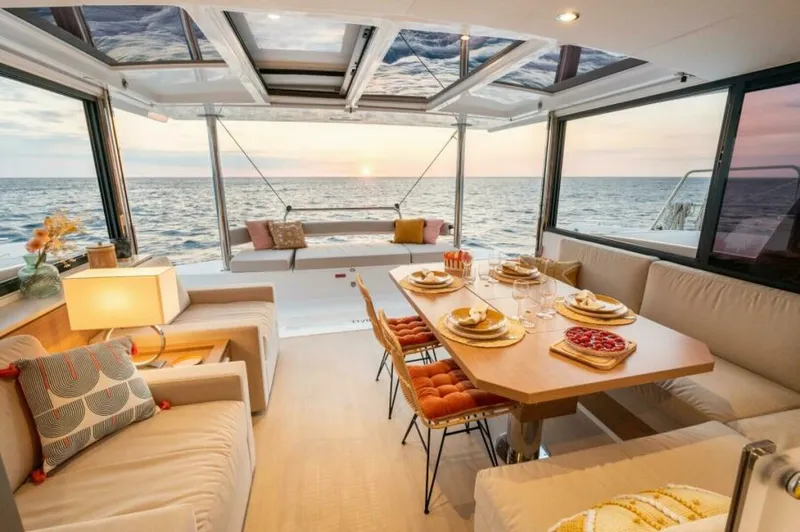 Slide: The Image of Bali 4.4 Salon 3 - 5532200