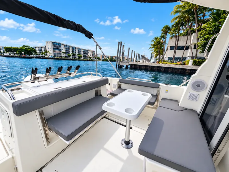 Slide: The Image of Beneteau Antares 8 V2 2024 - 20