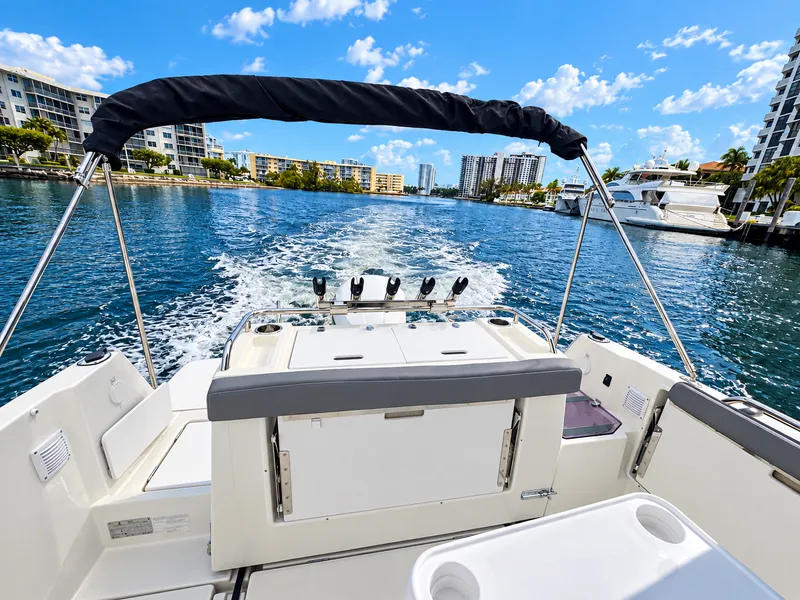 Slide: The Image of Beneteau Antares 8 V2 2024 - 19