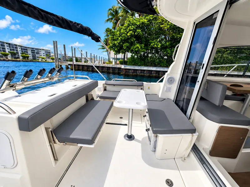 Slide: The Image of Beneteau Antares 8 V2 2024 - 21