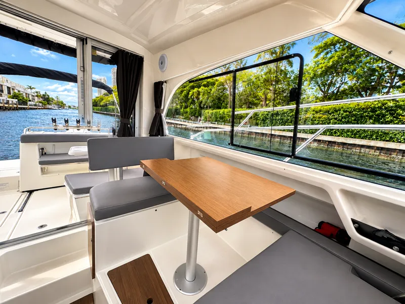 Slide: The Image of Beneteau Antares 8 V2 2024 - 22
