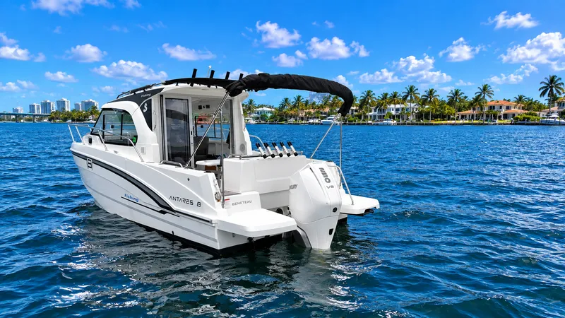 Slide: The Image of Beneteau Antares 8 V2 2024 - 14