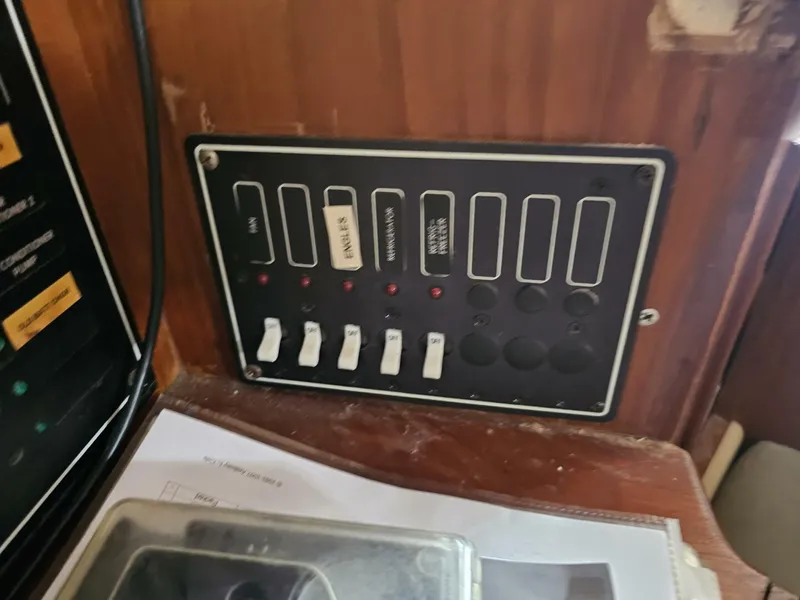 Slide: The Image of Island Packet 44 1994 - 5814029