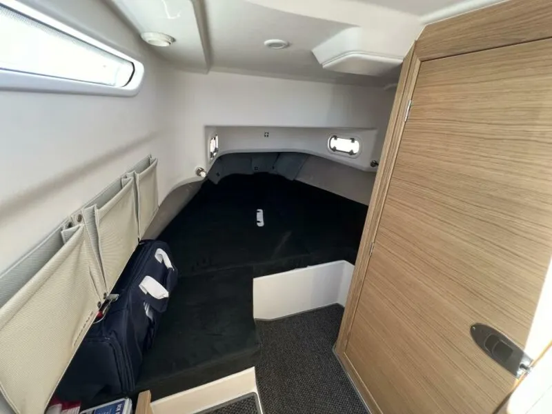 Slide: The Image of Nimbus T9 2024 - 5532760