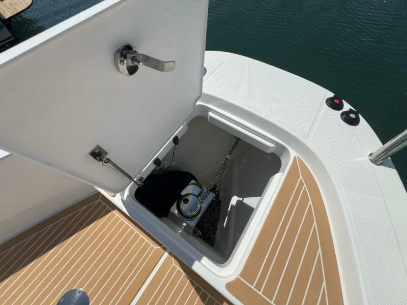 Slide: The Image of Nimbus T9 2024 - 5532751