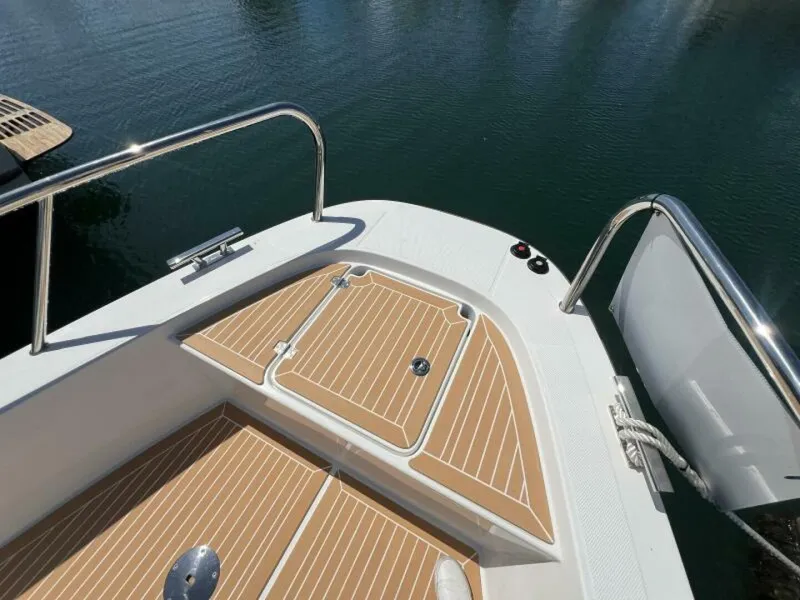 Slide: The Image of Nimbus T9 2024 - 5532752