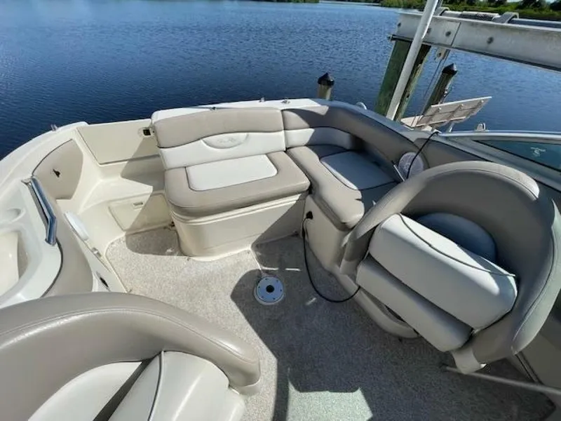 Slide: The Image of Sea Ray 220 Sundeck 2003 - 5650875