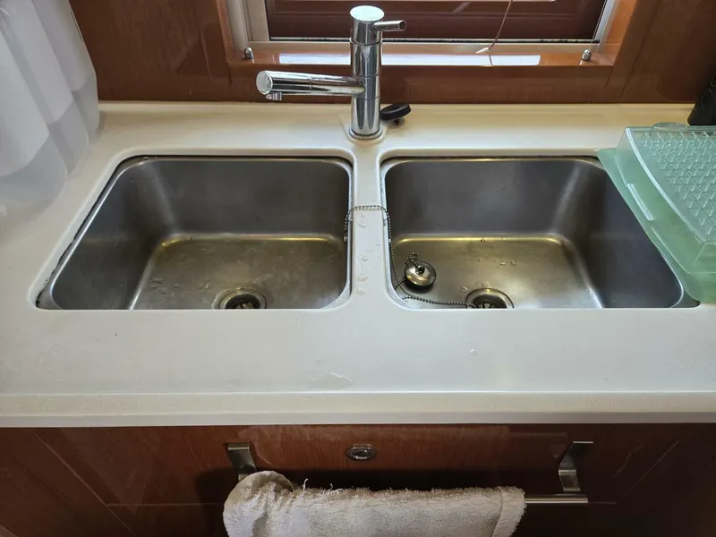 Slide: The Image of Beneteau Swift Trawler 52 2012 - 5533707