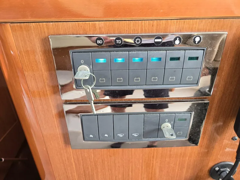 Slide: The Image of Beneteau Swift Trawler 52 2012 - 5533722