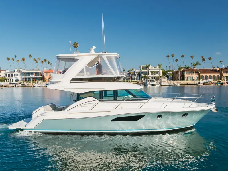 The Image of Tiara F44 Flybridge 2018 - 5533093