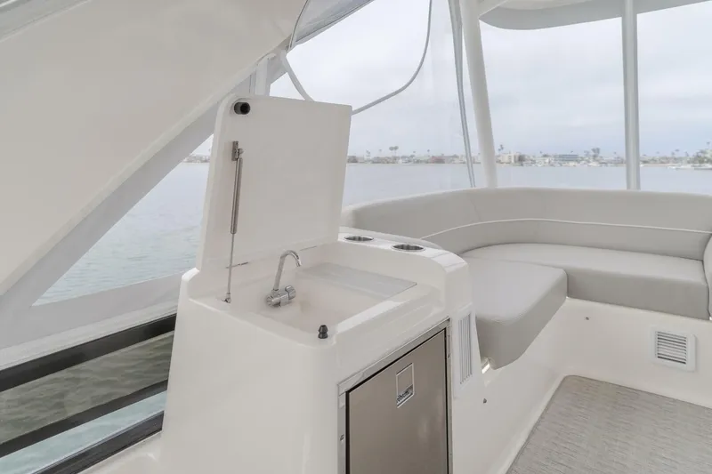 Slide: The Image of Tiara F44 Flybridge 2018 - 5533652