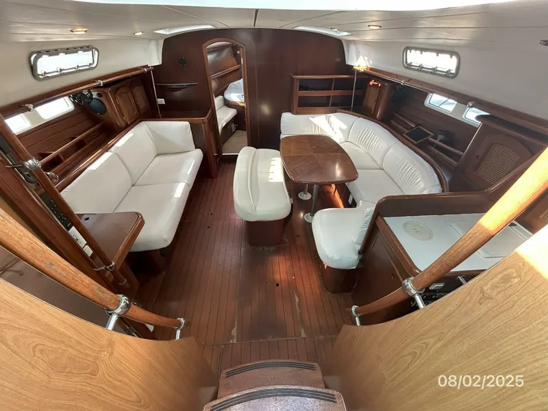 Slide: The Image of 46' Beneteau salon forward - 5533585