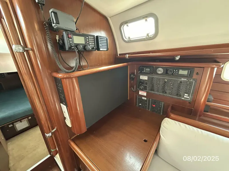 Slide: The Image of 46' Beneteau nav station - 5533579