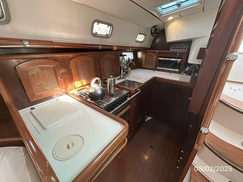 Slide: The Image of 46' Beneteau galley - 5533575