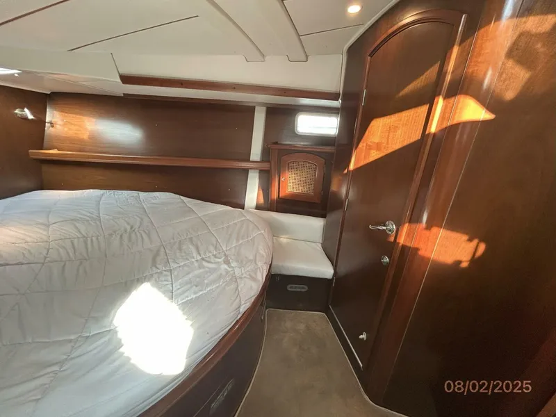 Slide: The Image of 46' Beneteau forward stateroom starboard - 5533574