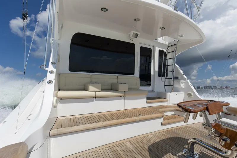 Slide: The Image of 2007 68 Hatteras 68 Enclosed Bridge REFUGE Cockpit  (1) - 5535628