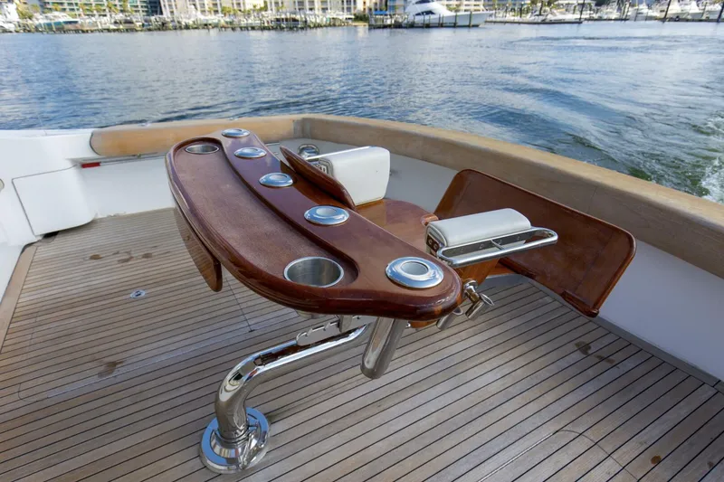 Slide: The Image of 2007 68 Hatteras 68 Enclosed Bridge REFUGE Cockpit  (7) - 5535634