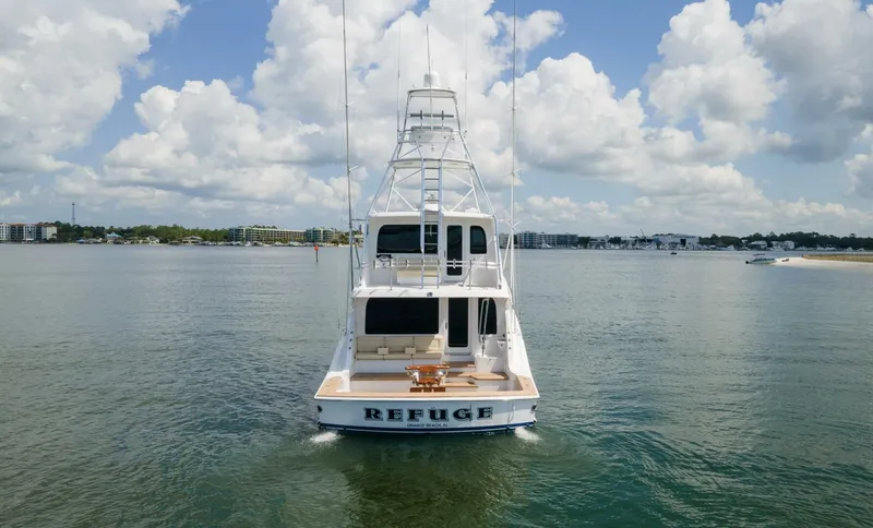 Slide: The Image of 2007 68 Hatteras 68 Enclosed Bridge REFUGE Exterior Profile - 5539519