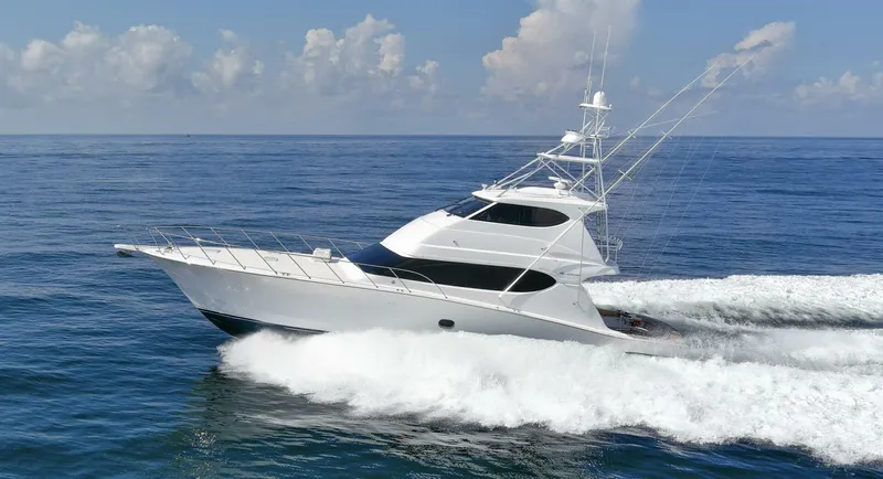 Slide: The Image of 2007 68 Hatteras 68 Enclosed Bridge REFUGE Running Profile (2) - 5539521