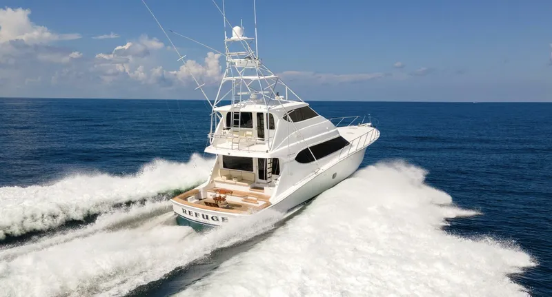 Slide: The Image of 2007 68 Hatteras 68 Enclosed Bridge REFUGE Running Profile (8) - 5539527