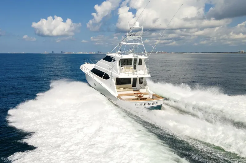 Slide: The Image of 2007 68 Hatteras 68 Enclosed Bridge REFUGE Running Profile (10) - 5539529