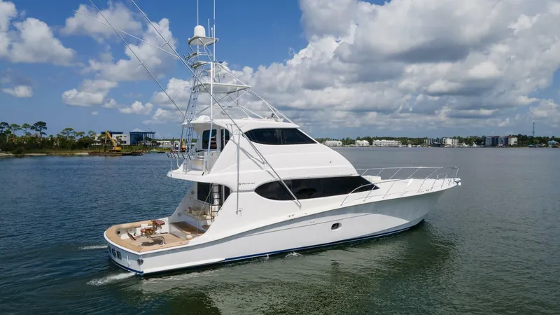 Slide: The Image of 2007 68 Hatteras 68 Enclosed Bridge REFUGE Starboard Profile (2) - 5539530