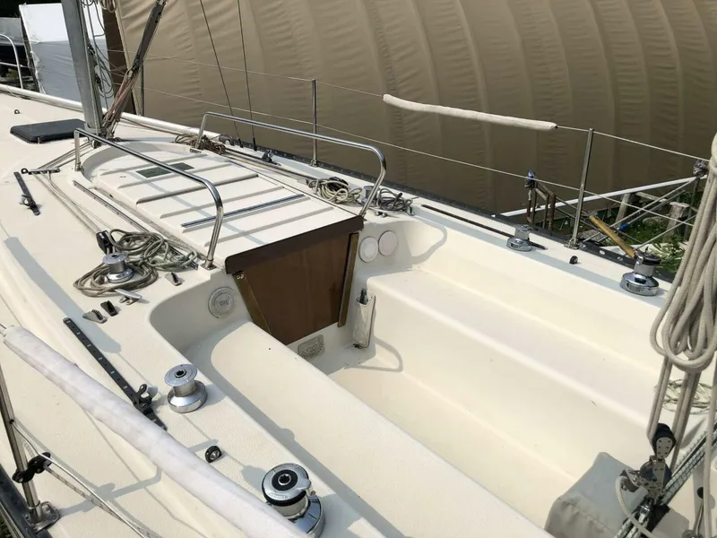 Slide: The Image of Tartan 33 1979 - 5539730