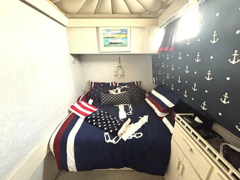 Slide: The Image of Davidson 48 Sportfish 1987 - 5534922