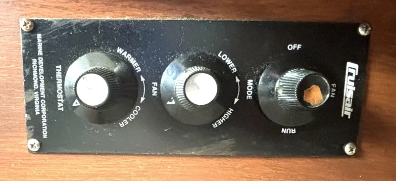 Slide: The Image of Davidson 48 Sportfish 1987 - 5534916