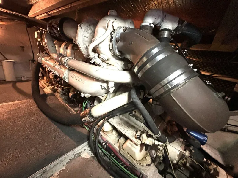 Slide: The Image of Davidson 48 Sportfish 1987 - 5534938