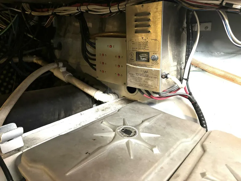 Slide: The Image of Davidson 48 Sportfish 1987 - 5534935