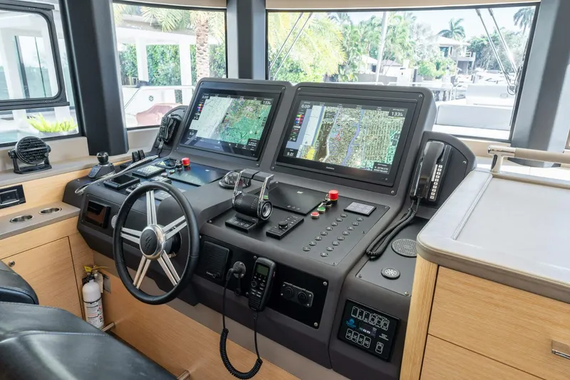 Slide: The Image of Sirena 64 2020 - 5603888