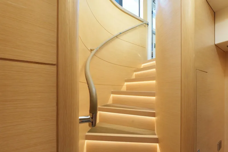 Slide: The Image of Sirena 64 2020 - 5603892