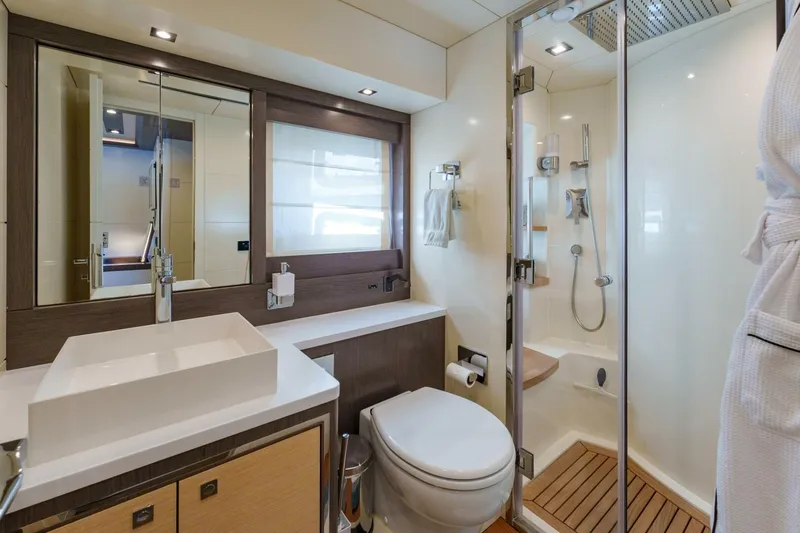 Slide: The Image of Sirena 64 2020 - 5603896