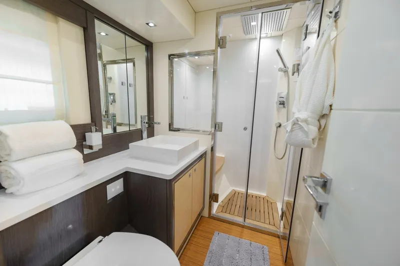 Slide: The Image of Sirena 64 2020 - 5603898