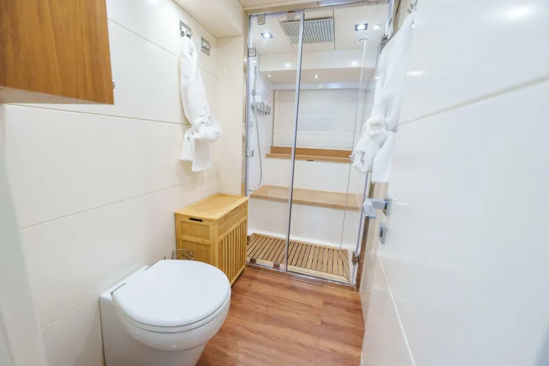 Slide: The Image of Sirena 64 2020 - 5603902