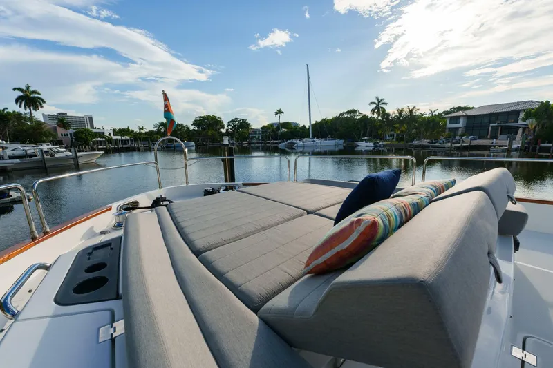 Slide: The Image of Sirena 64 2020 - 5603910