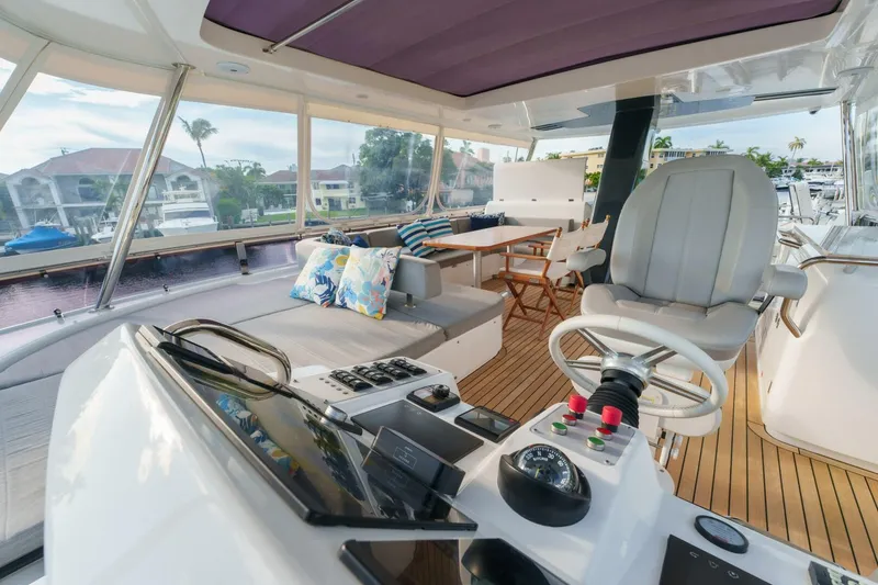 Slide: The Image of Sirena 64 2020 - 5603915