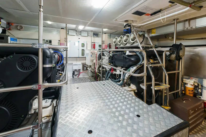 Slide: The Image of Sirena 64 2020 - 5603919