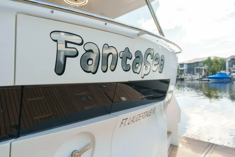 Slide: The Image of Sirena 64 2020 - 5603926