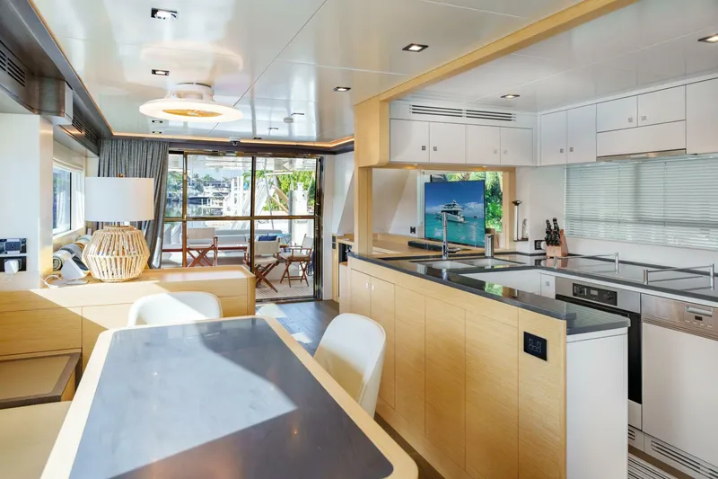 Slide: The Image of Sirena 64 2020 - 5603886