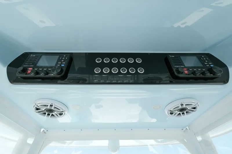 Slide: The Image of 2023 Freeman 42 LR - 5548203