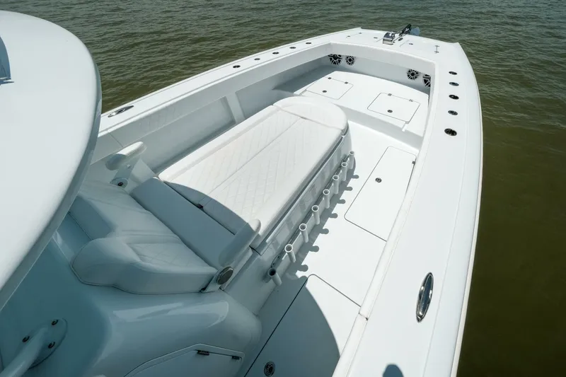 Slide: The Image of 2023 Freeman 42 LR - 5548243