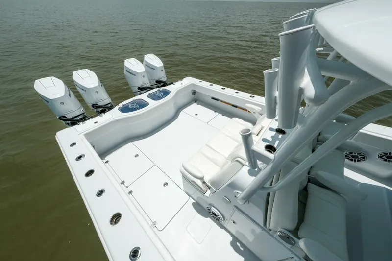 Slide: The Image of 2023 Freeman 42 LR - 5548244