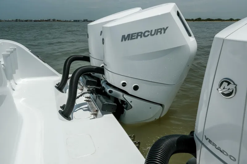 Slide: The Image of 2023 Freeman 42 LR - 5548254