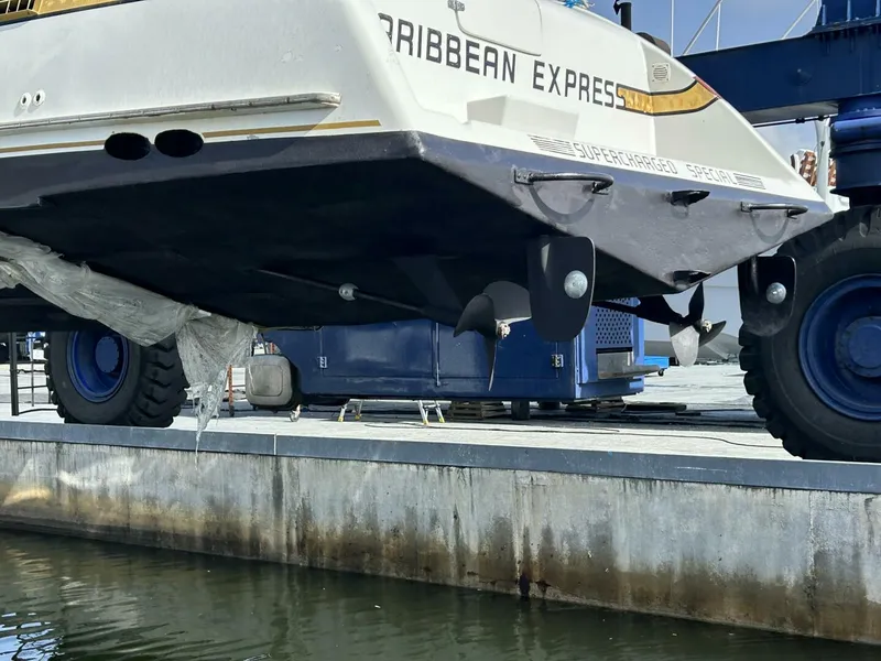 Slide: The Image of Custom 38 Custom 1984 - 5586616