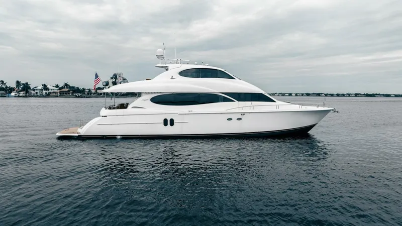 Slide: The Image of Lazzara Yachts 80 EB 2003 - 5607632