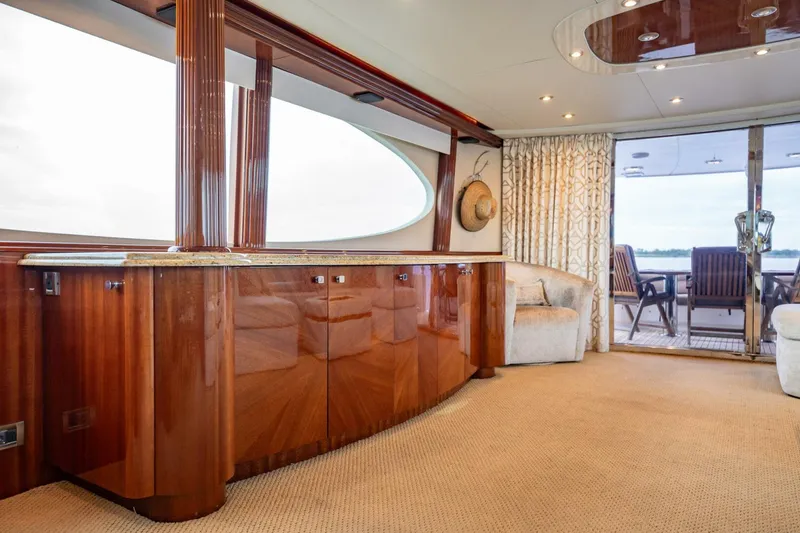 Slide: The Image of Lazzara Yachts 80 EB 2003 - 5607467